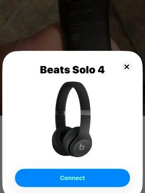 Beats Solo 4 Needs repair